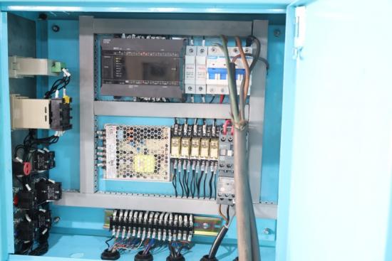 壓鑄機(jī)鎂鋁合金壓鑄件切邊機(jī)